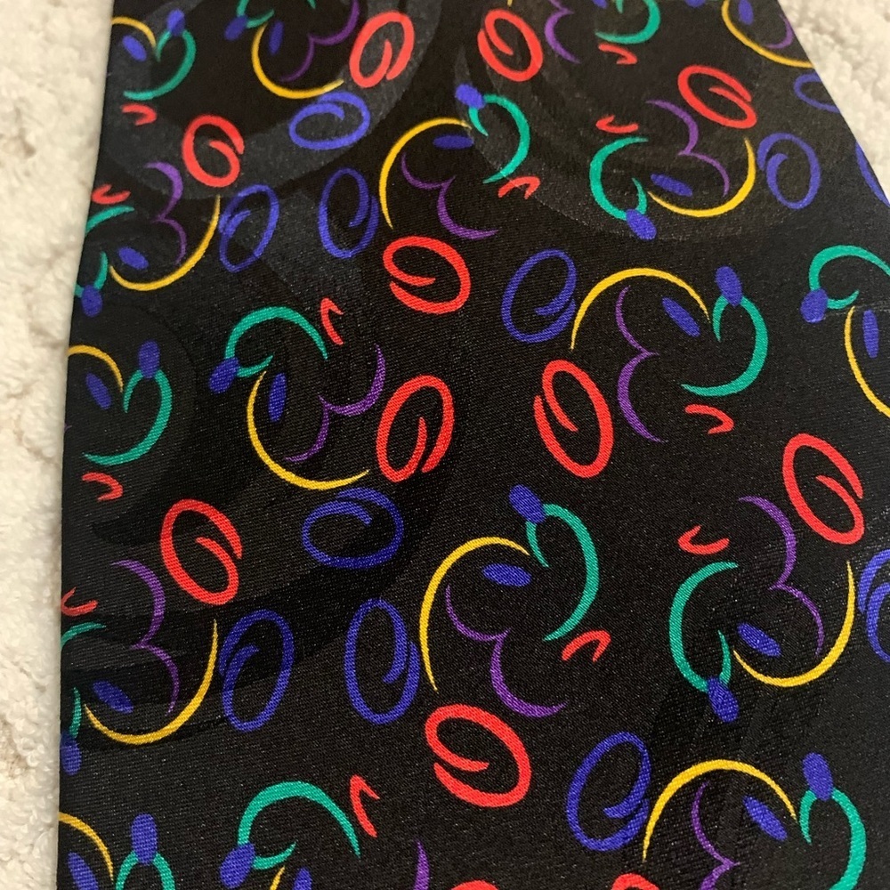 Disney Magic Vibrant Mickey Mouse Neck Tie 100% silk - Picture 6 of 6